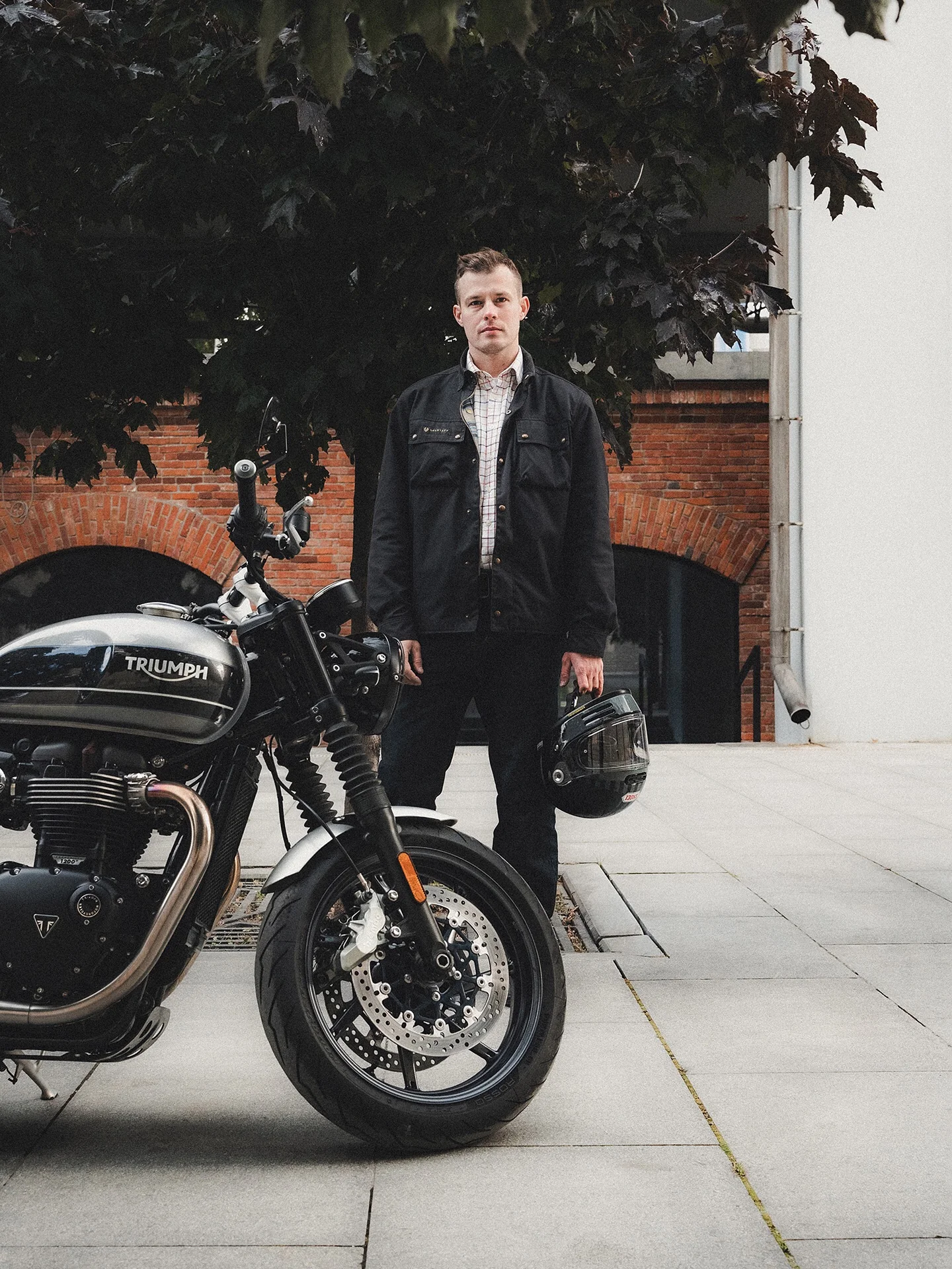 Кастом Triumph Sun, Rain, Triumph 2025