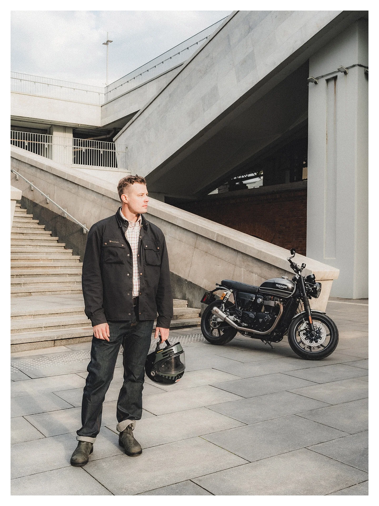 Кастом Triumph Sun, Rain, Triumph 2025