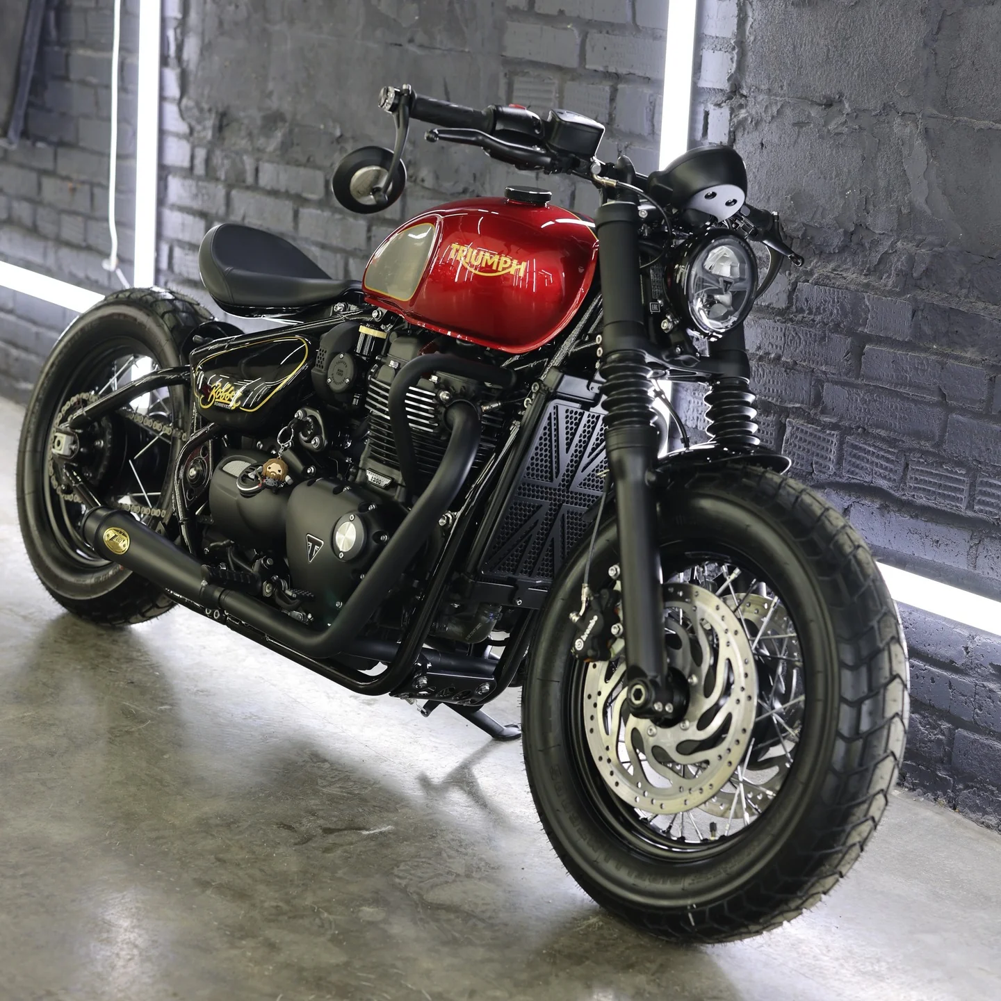 Кастом Triumph Bonneville 2026 — Bobber, мастерская Custom Bike