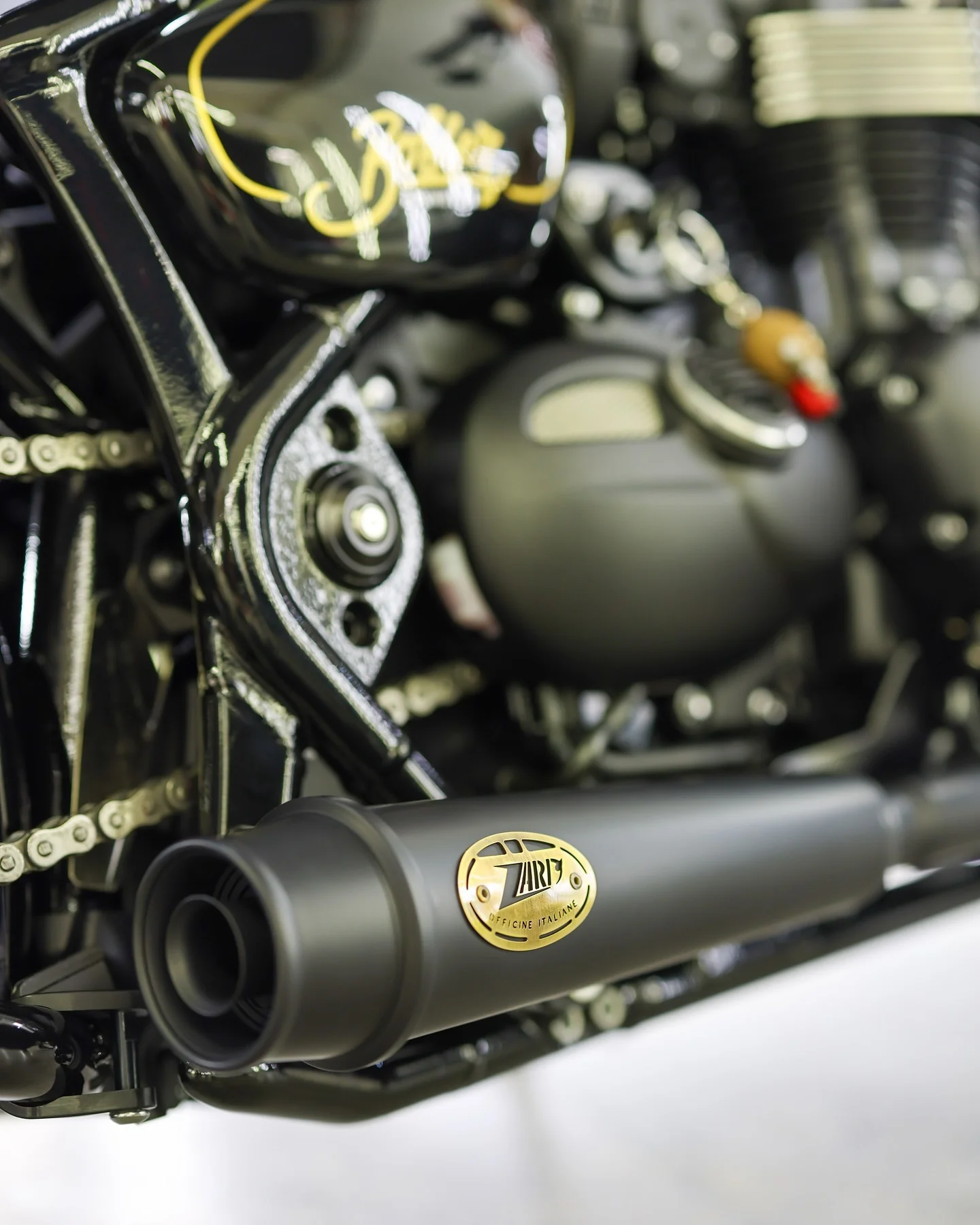 Кастом Triumph Bobber 2024 — Bobber, мастерская Custom Bike