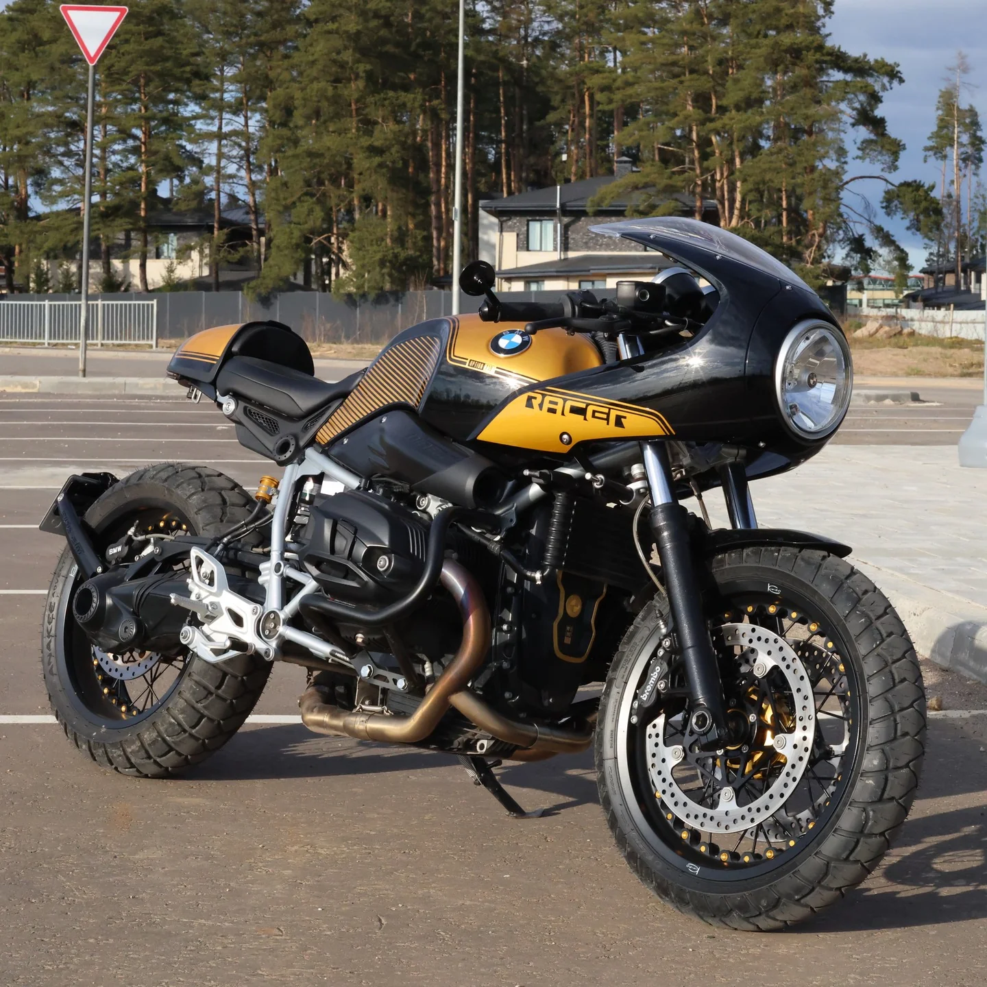 Кастом BMW R nineT Racer 719 — Option 719, мастерская Custom Bike